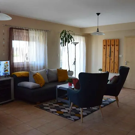 Apartment In Gyenesdias - Balaton 18809 * Gyenesdias