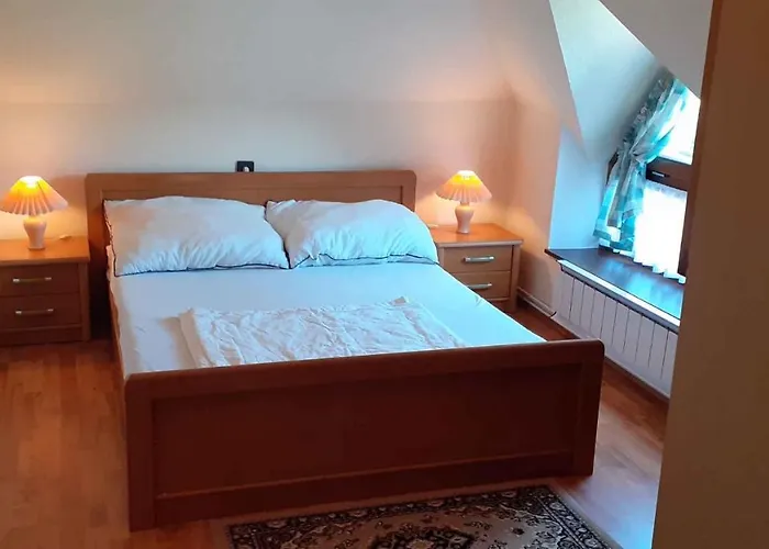 In - Balaton 18809 Gyenesdiás