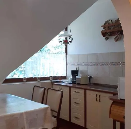 In - Balaton 18809 Gyenesdiás